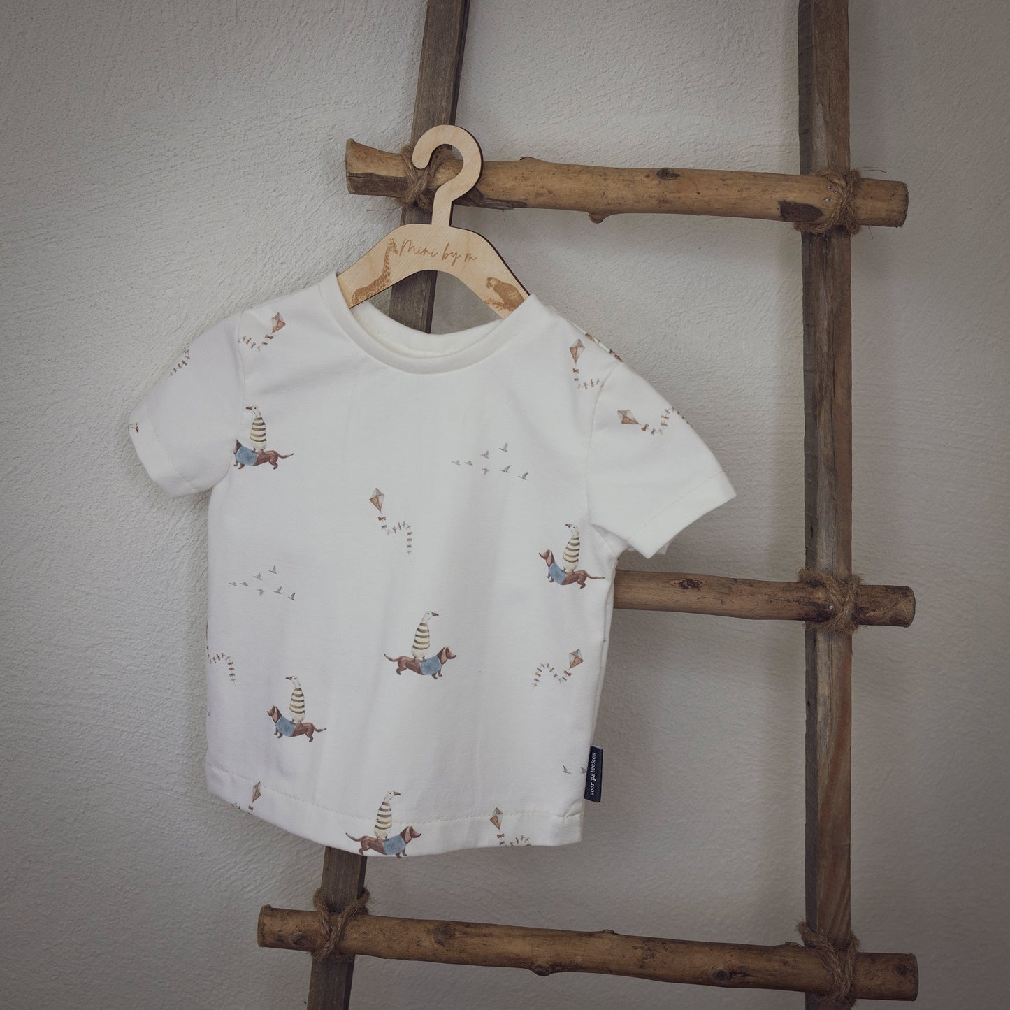 T-shirt dogs & ducks